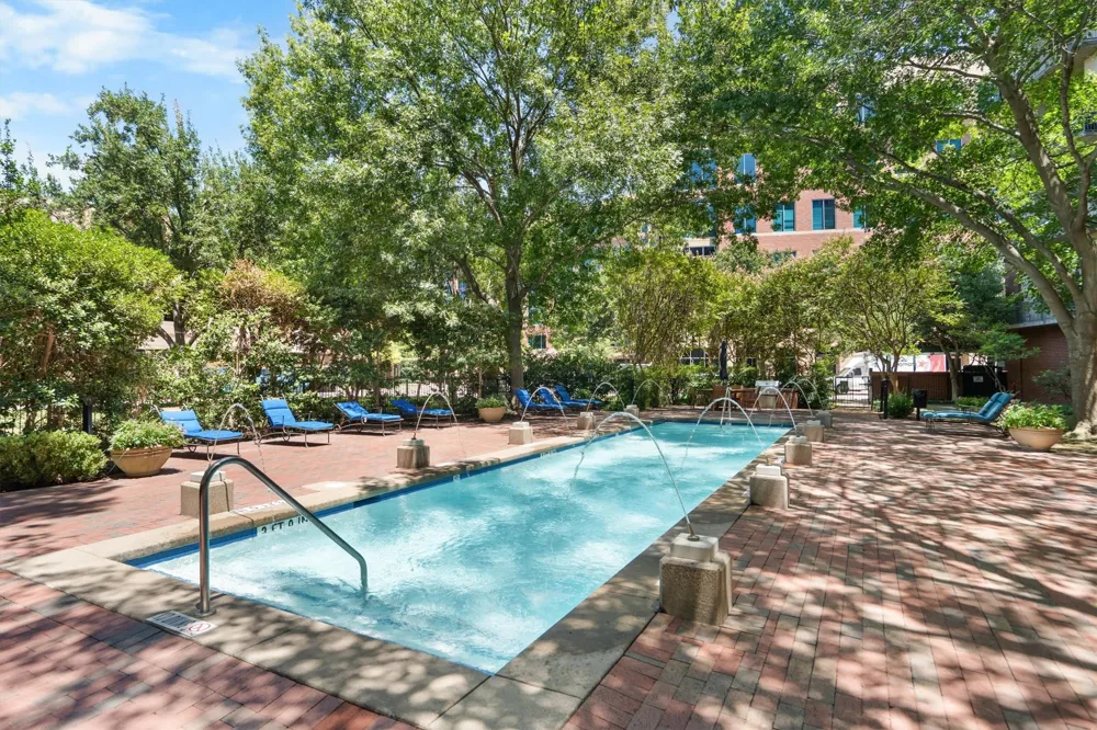 5055 Addison Circle #713 Addison, TX 75001