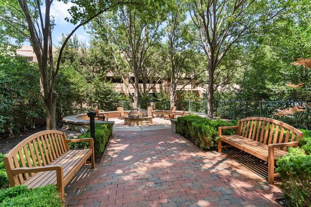 5055 Addison Circle #713 Addison, TX 75001