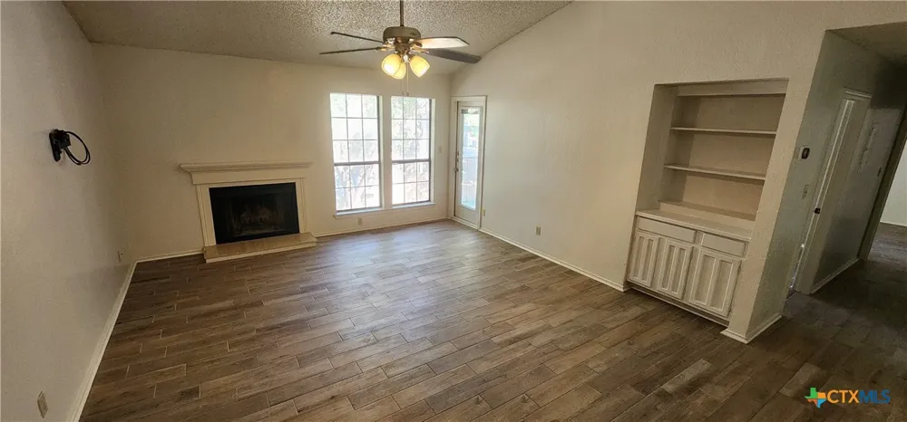 1202 Thorpe Lane #614 San Marcos, TX 78666