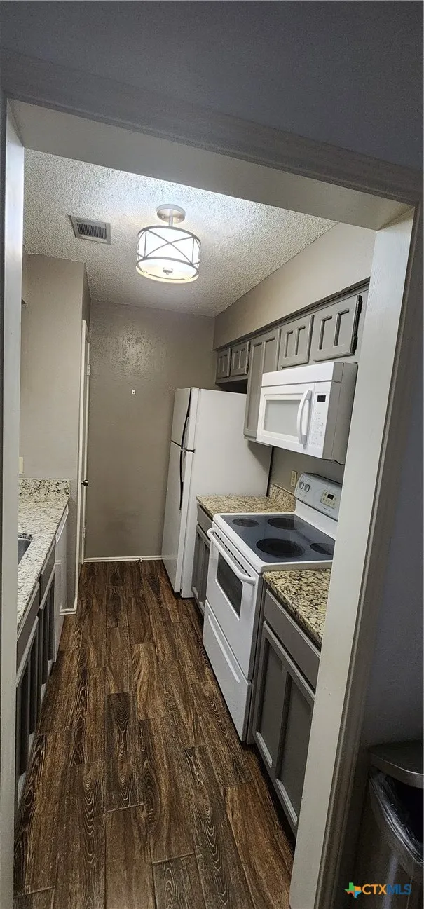 1202 Thorpe Lane #614 San Marcos, TX 78666