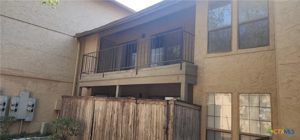 1202 Thorpe Lane #614 San Marcos, TX 78666