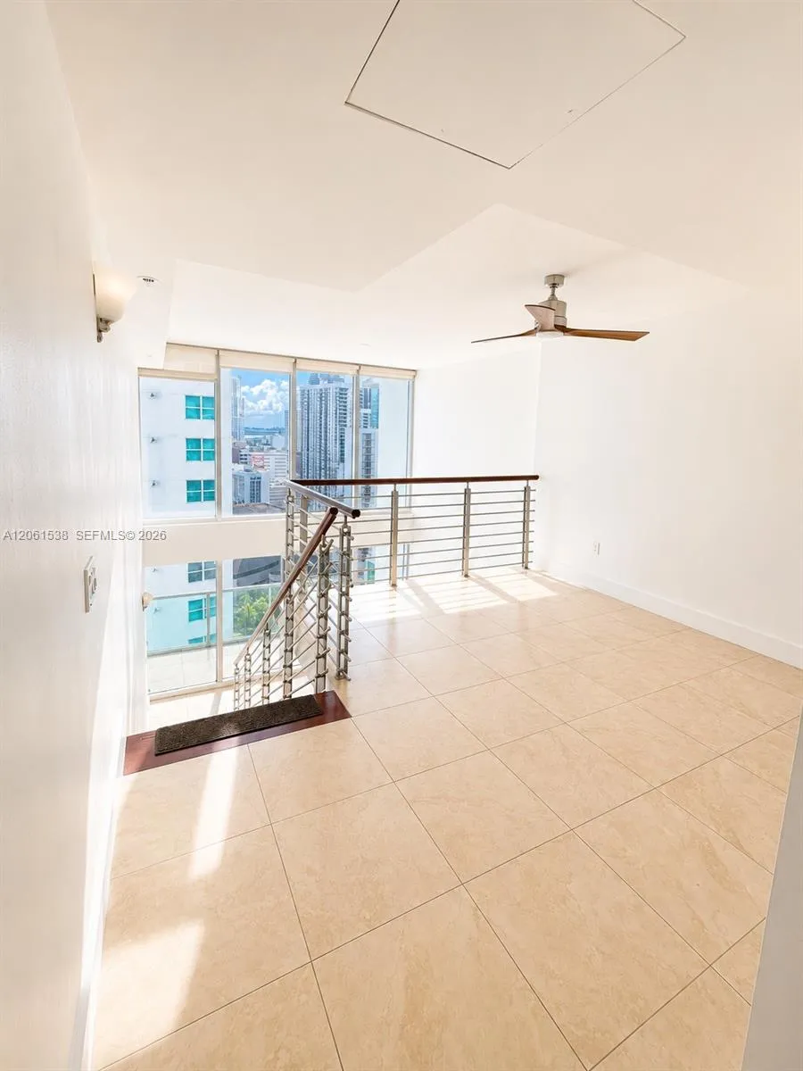 41 SE 5th St #1415 Miami, FL 33131