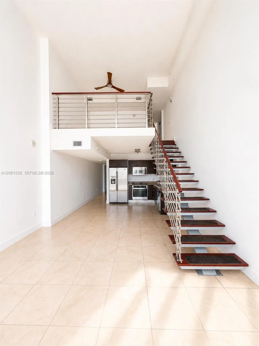 41 SE 5th St #1415 Miami, FL 33131
