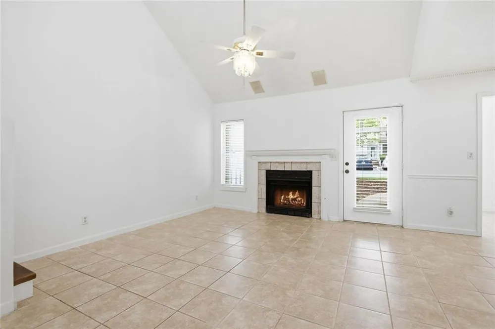 1527 Planters Ridge Lane Alpharetta, GA 30004