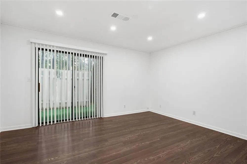 1527 Planters Ridge Lane Alpharetta, GA 30004