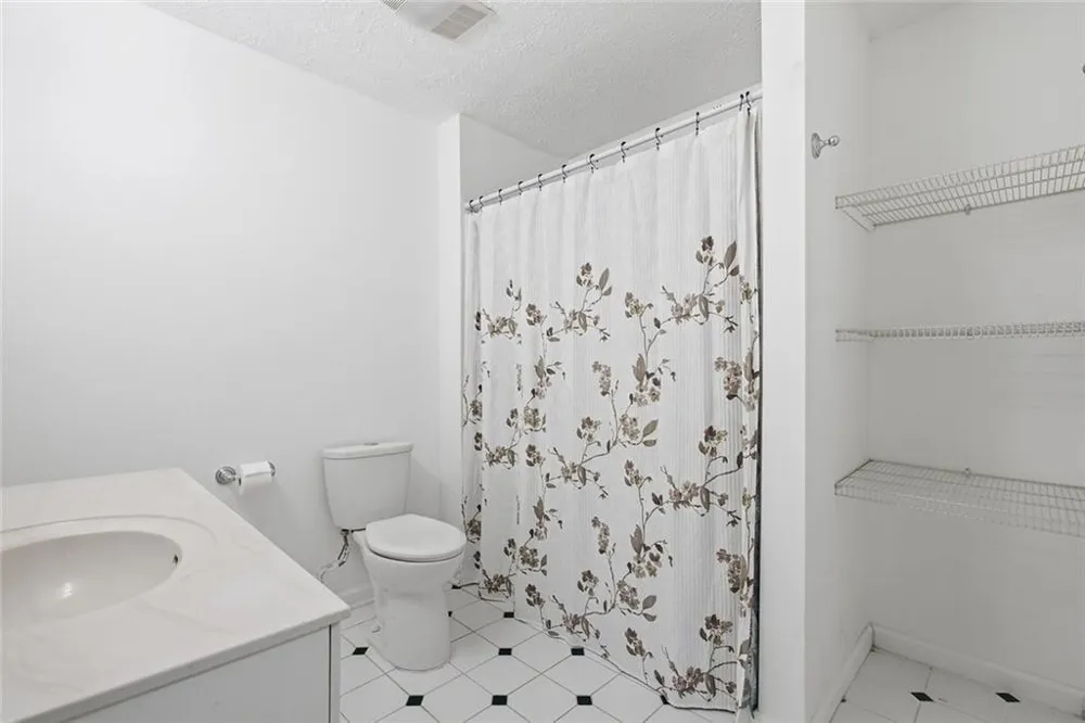 1527 Planters Ridge Lane Alpharetta, GA 30004