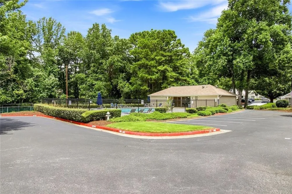 1527 Planters Ridge Lane Alpharetta, GA 30004
