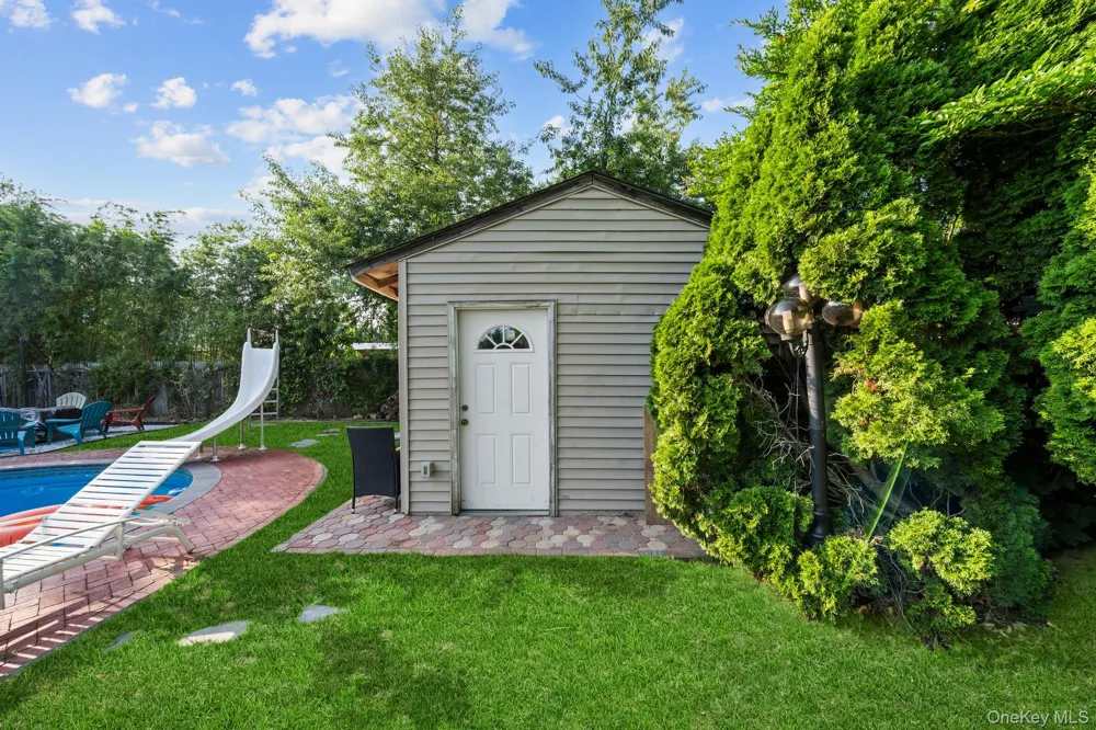 7 Sprat Street Medford, NY 11763