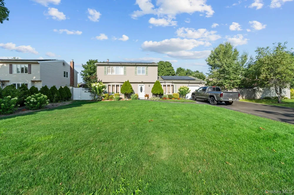 7 Sprat Street Medford, NY 11763