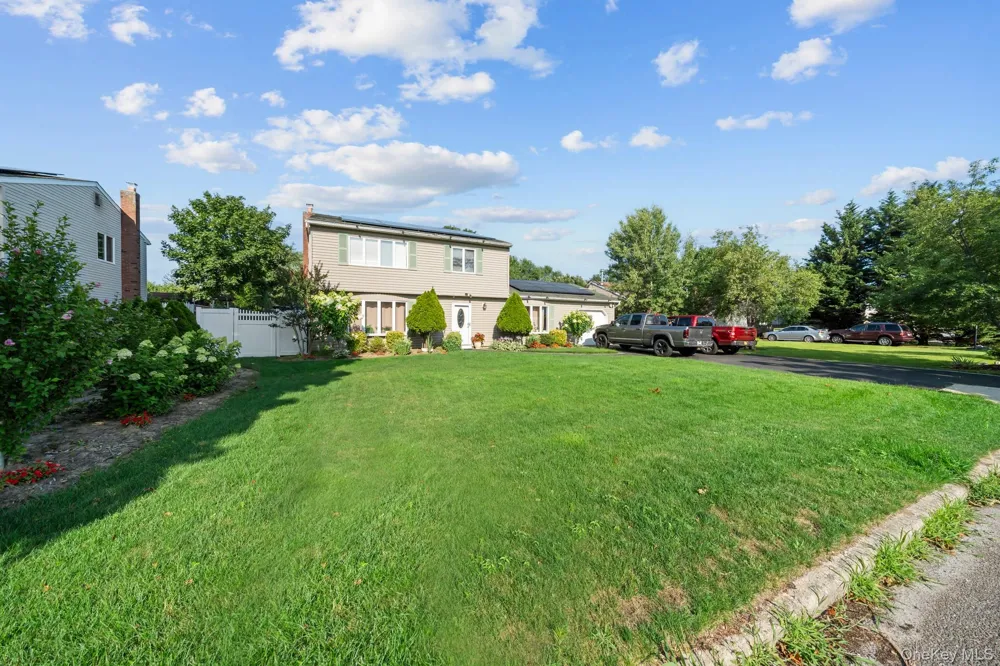 7 Sprat Street Medford, NY 11763