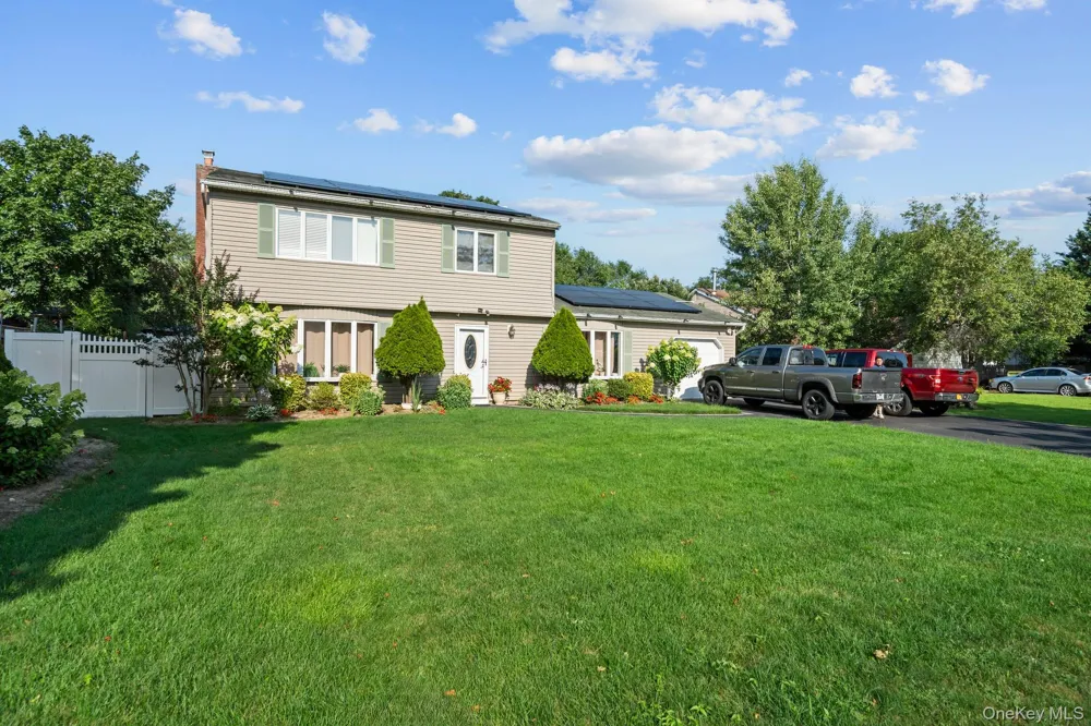 7 Sprat Street Medford, NY 11763