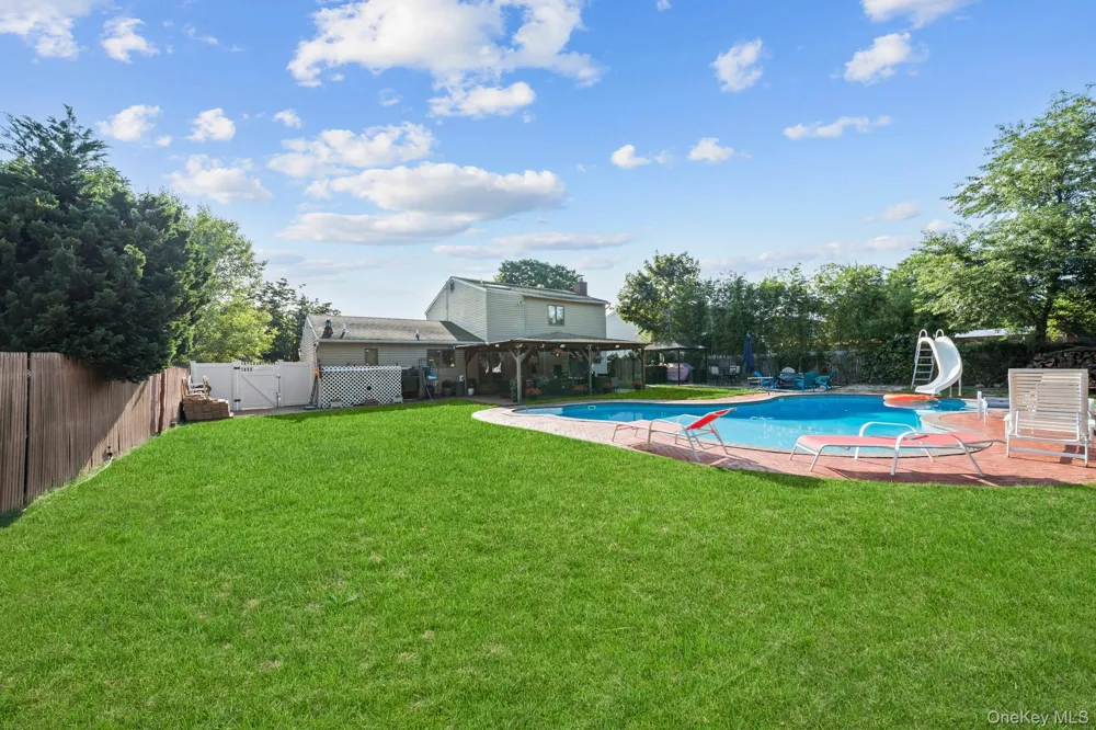 7 Sprat Street Medford, NY 11763