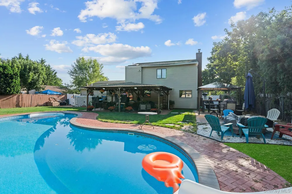 7 Sprat Street Medford, NY 11763