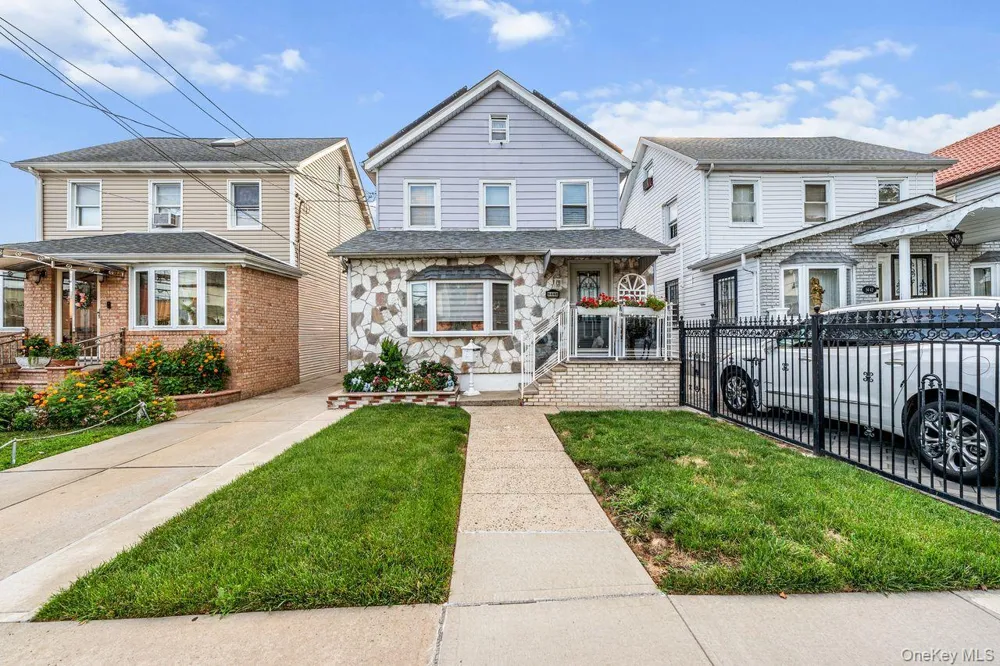 9446 214th Place Queens Village, NY 11428