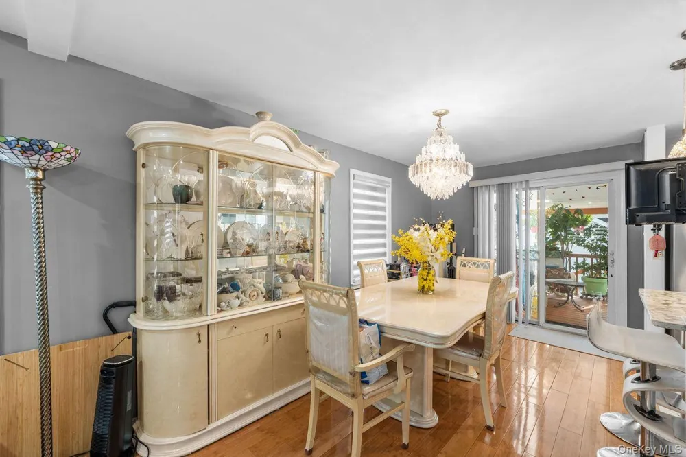 9446 214th Place Queens Village, NY 11428