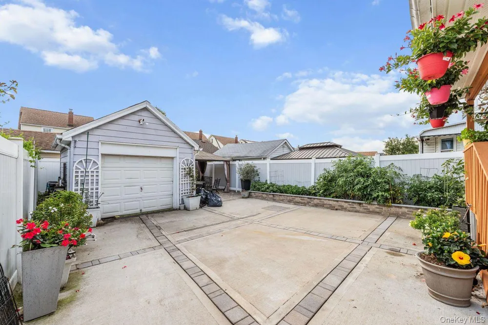9446 214th Place Queens Village, NY 11428