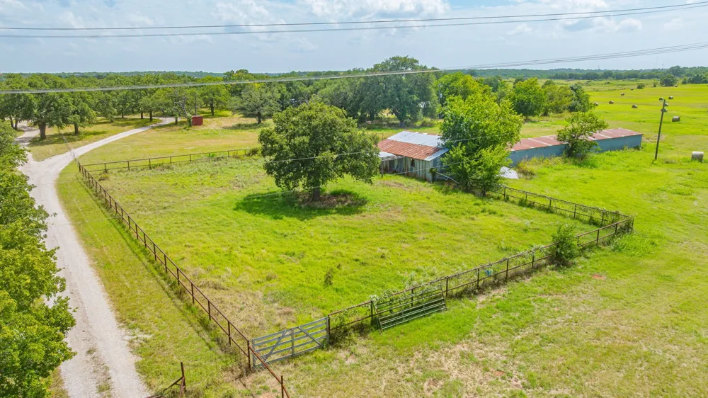 3879 Zion Hill Road Weatherford, TX 76088