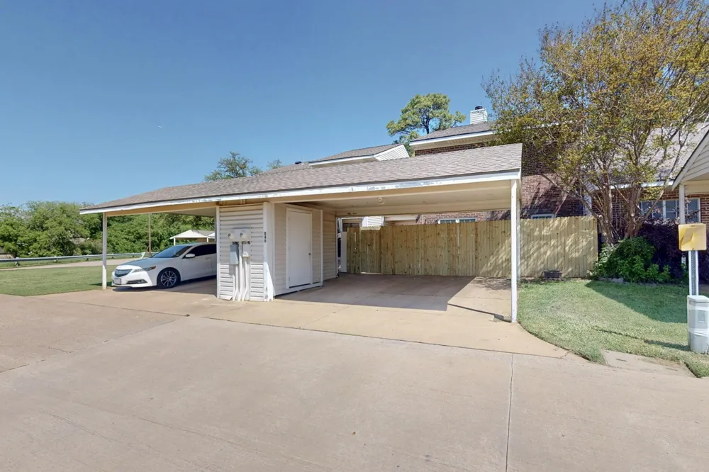 846 Creekside Drive Lewisville, TX 75067
