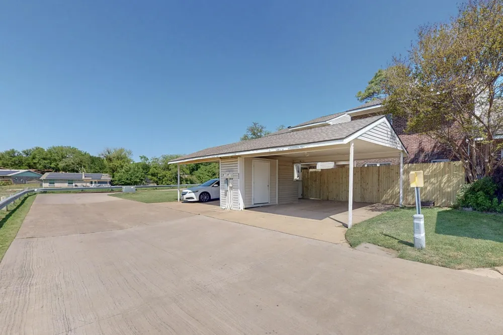 846 Creekside Drive Lewisville, TX 75067