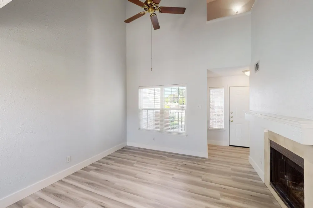 846 Creekside Drive Lewisville, TX 75067