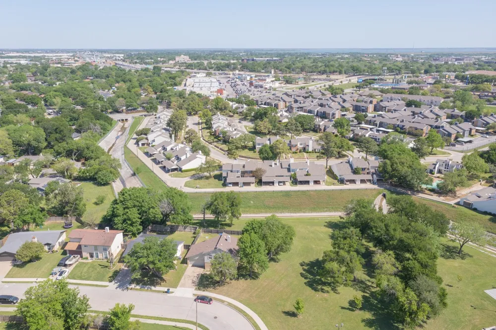 846 Creekside Drive Lewisville, TX 75067