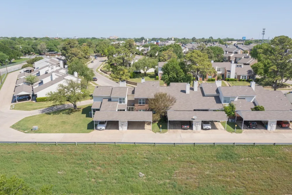 846 Creekside Drive Lewisville, TX 75067