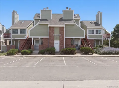 942 S Dearborn Way #10