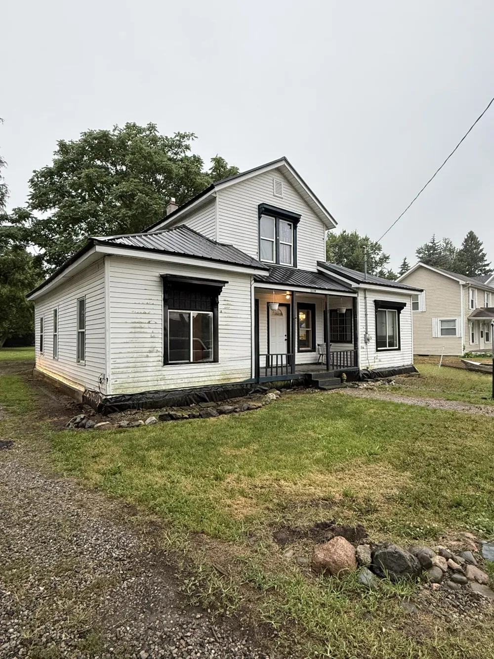 2339 E Montgomery Road Hillsdale, MI 49242