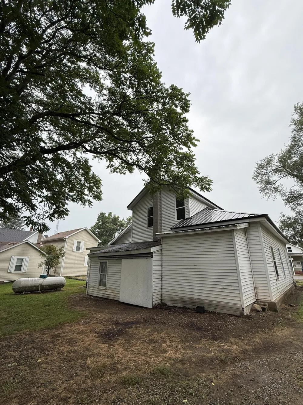 2339 E Montgomery Road Hillsdale, MI 49242