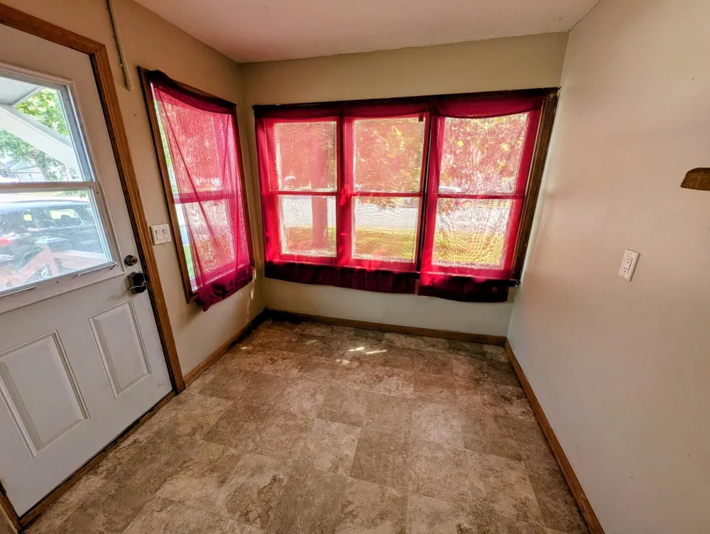 103 3rd Street SW Melrose, MN 56352