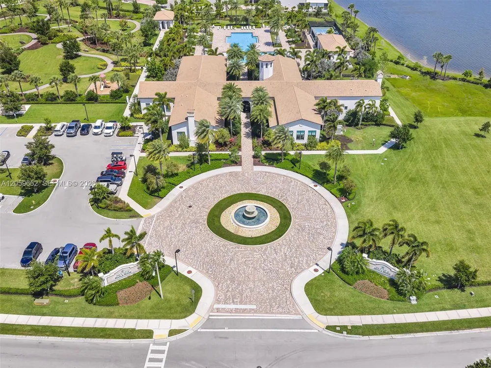 4784 Sophia Dr Ave Maria, FL 34142