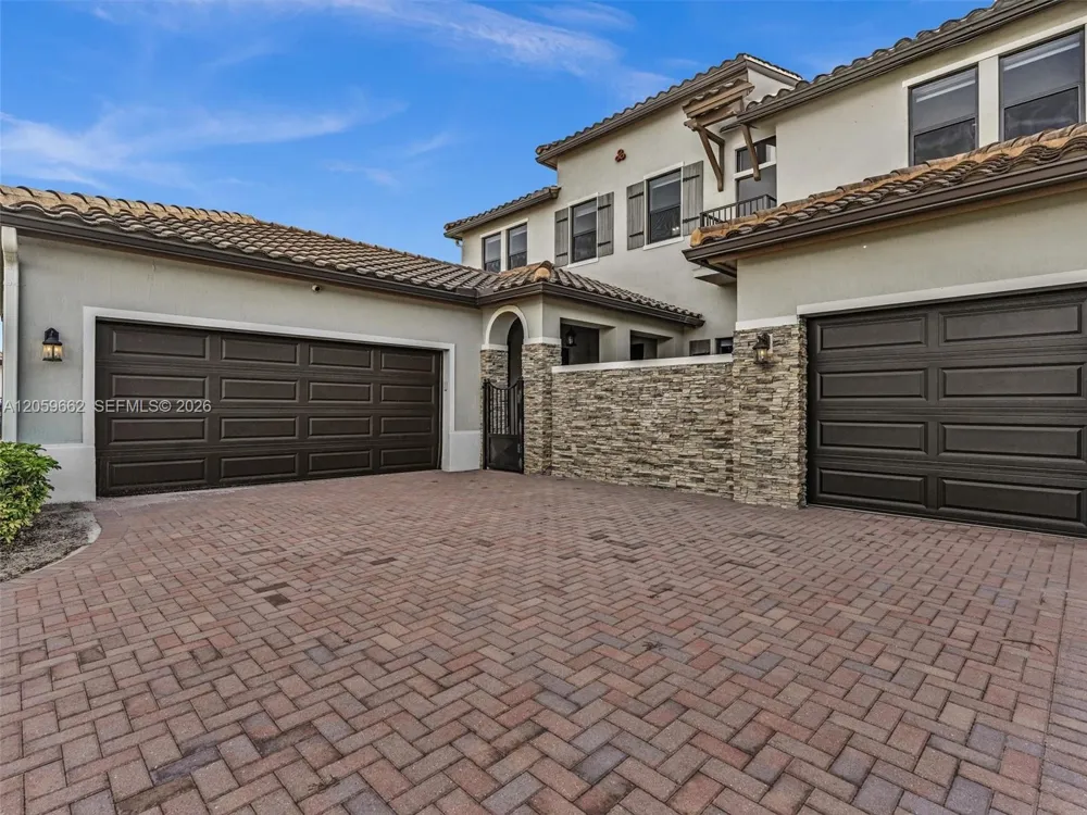 4784 Sophia Dr Ave Maria, FL 34142