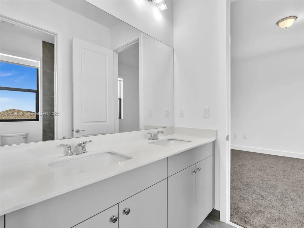 4784 Sophia Dr Ave Maria, FL 34142