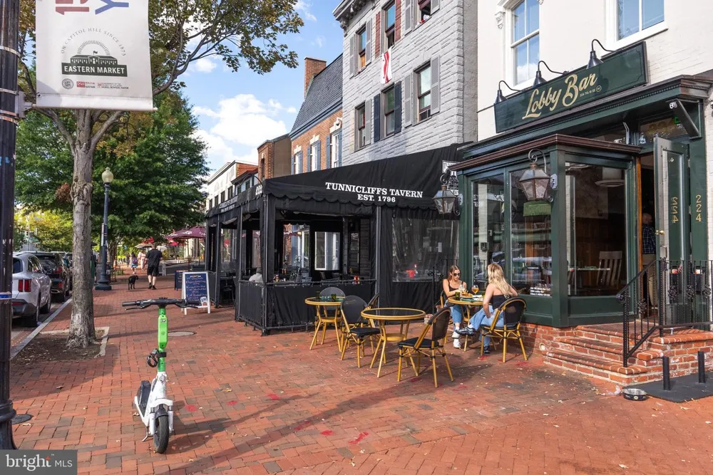 609 INDEPENDENCE AVENUE SE Washington, DC 20003