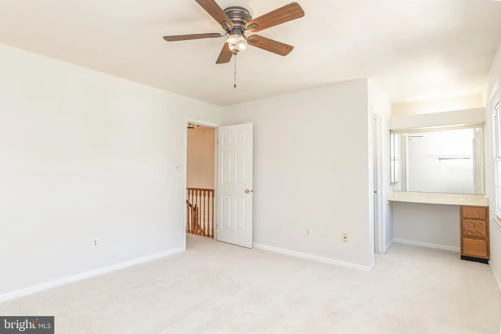 46814 IRONSTONE TERRACE Sterling, VA 20164