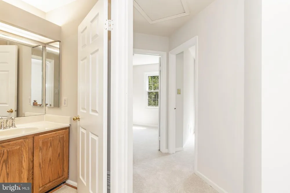46814 IRONSTONE TERRACE Sterling, VA 20164