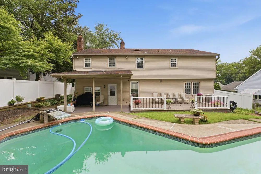 557 COVERED BRIDGE ROAD Cherry Hill, NJ 08034