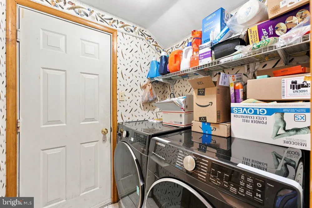 557 COVERED BRIDGE ROAD Cherry Hill, NJ 08034