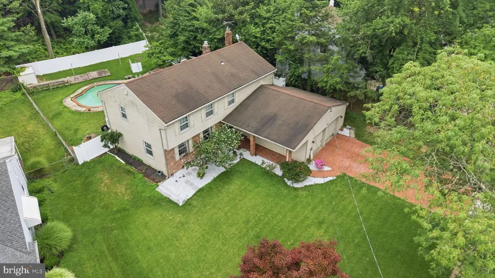 557 COVERED BRIDGE ROAD Cherry Hill, NJ 08034