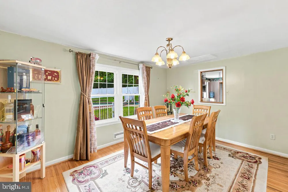 557 COVERED BRIDGE ROAD Cherry Hill, NJ 08034