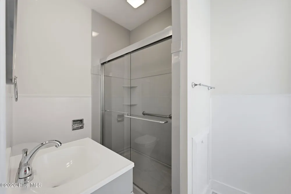 511 Middle Street #B New Bern, NC 28560