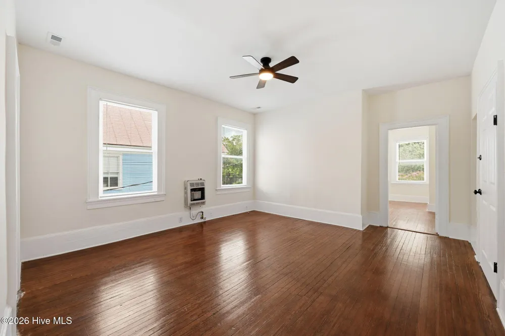 511 Middle Street #B New Bern, NC 28560