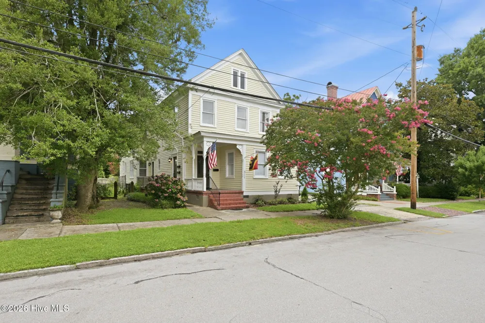 511 Middle Street #B New Bern, NC 28560