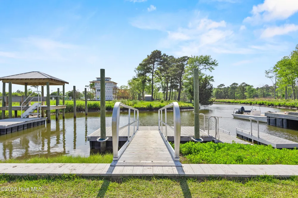 356 Hardison Road Holly Ridge, NC 28445