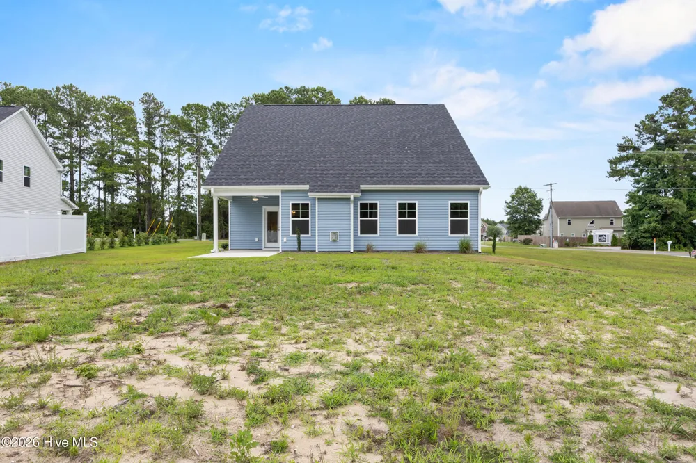 356 Hardison Road Holly Ridge, NC 28445