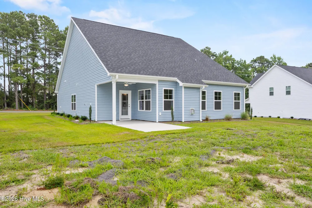 356 Hardison Road Holly Ridge, NC 28445