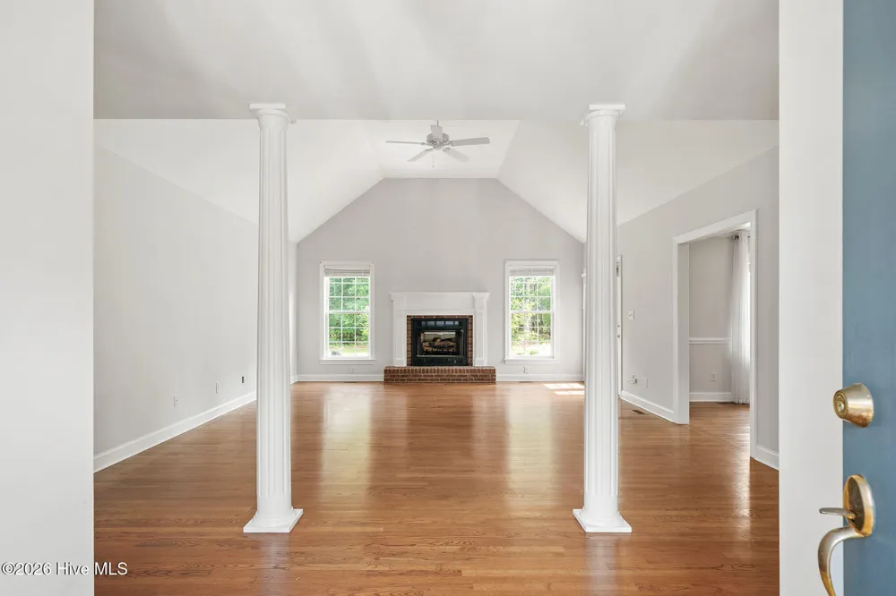 220 Red Fox Run Drive Wallace, NC 28466