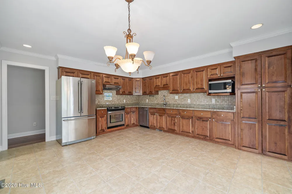 220 Red Fox Run Drive Wallace, NC 28466