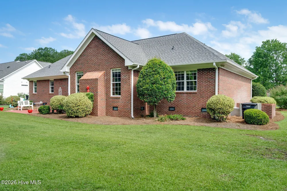 220 Red Fox Run Drive Wallace, NC 28466