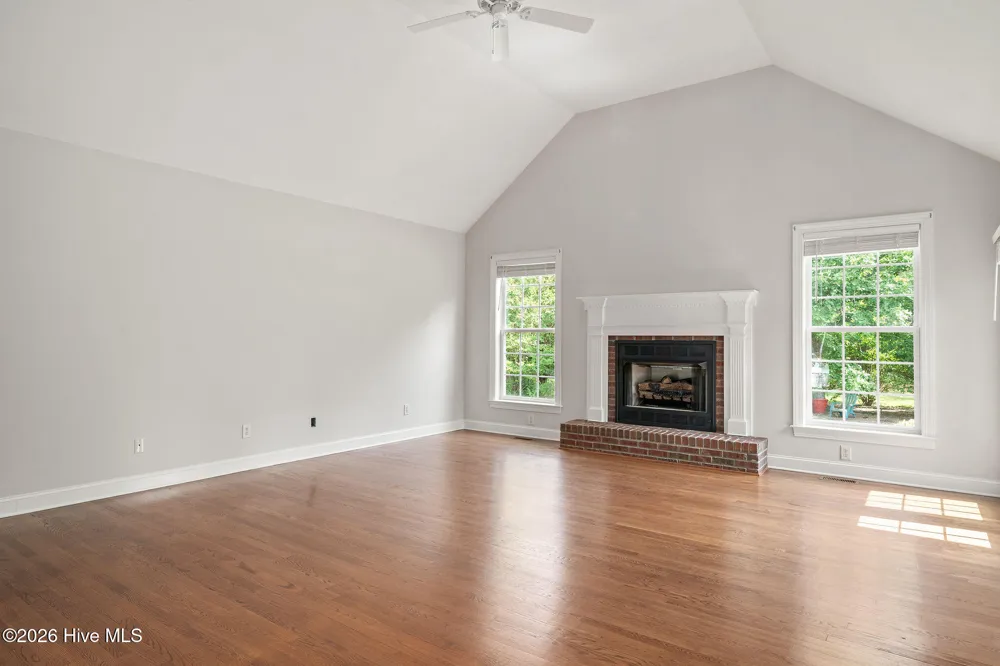 220 Red Fox Run Drive Wallace, NC 28466